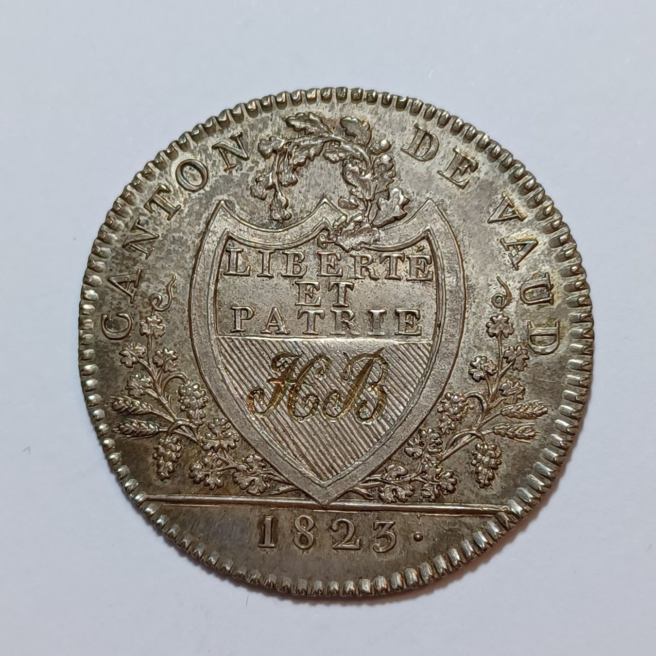 Tutti le monete: 10 Batzen 1823 Waadt vz – Usato da Pfäffikon ZH venduto da Schweizer_Muenzen 1