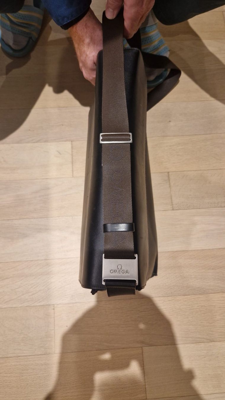 Taschen: Original OMEGA Echtledertasche Schwarz – Gebraucht aus Solothurn von Armada-3 2
