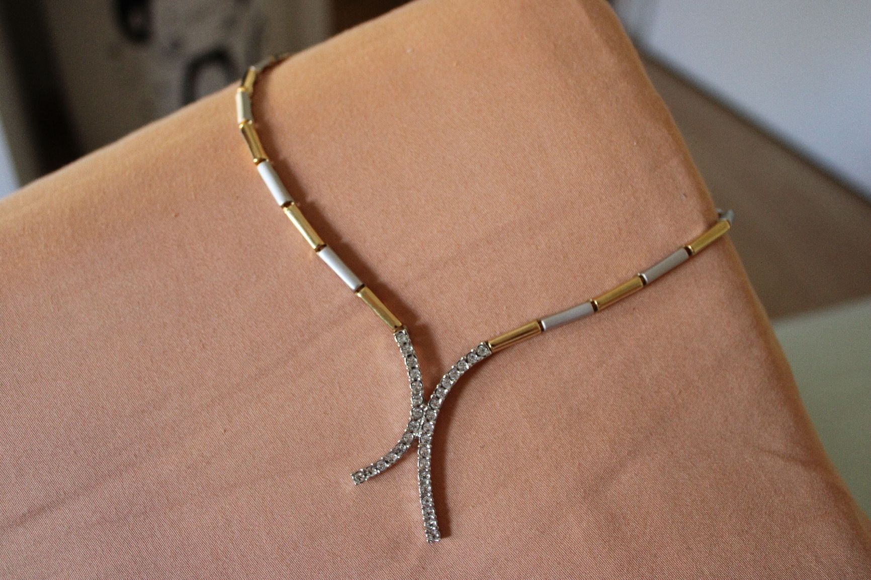 Catenine: Two toned Necklace, with Swarovski Crystals – Nuovo (secondo la descrizione) da Zürich venduto da nir_n9jc 6