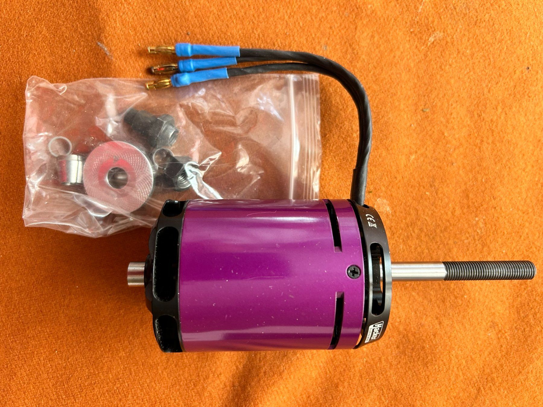Hacker Motori: Hacker A60-16L mit Ramoser 4-Blatt Verstellpropeller – Nuovo (secondo la descrizione) da Rickenbach b. Wil venduto da Maulem7 3
