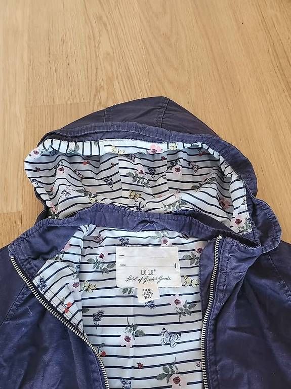 Jacken & Mäntel: Übergangsjacke in Grösse 104 – Gebraucht aus Winterthur von kyubi 1