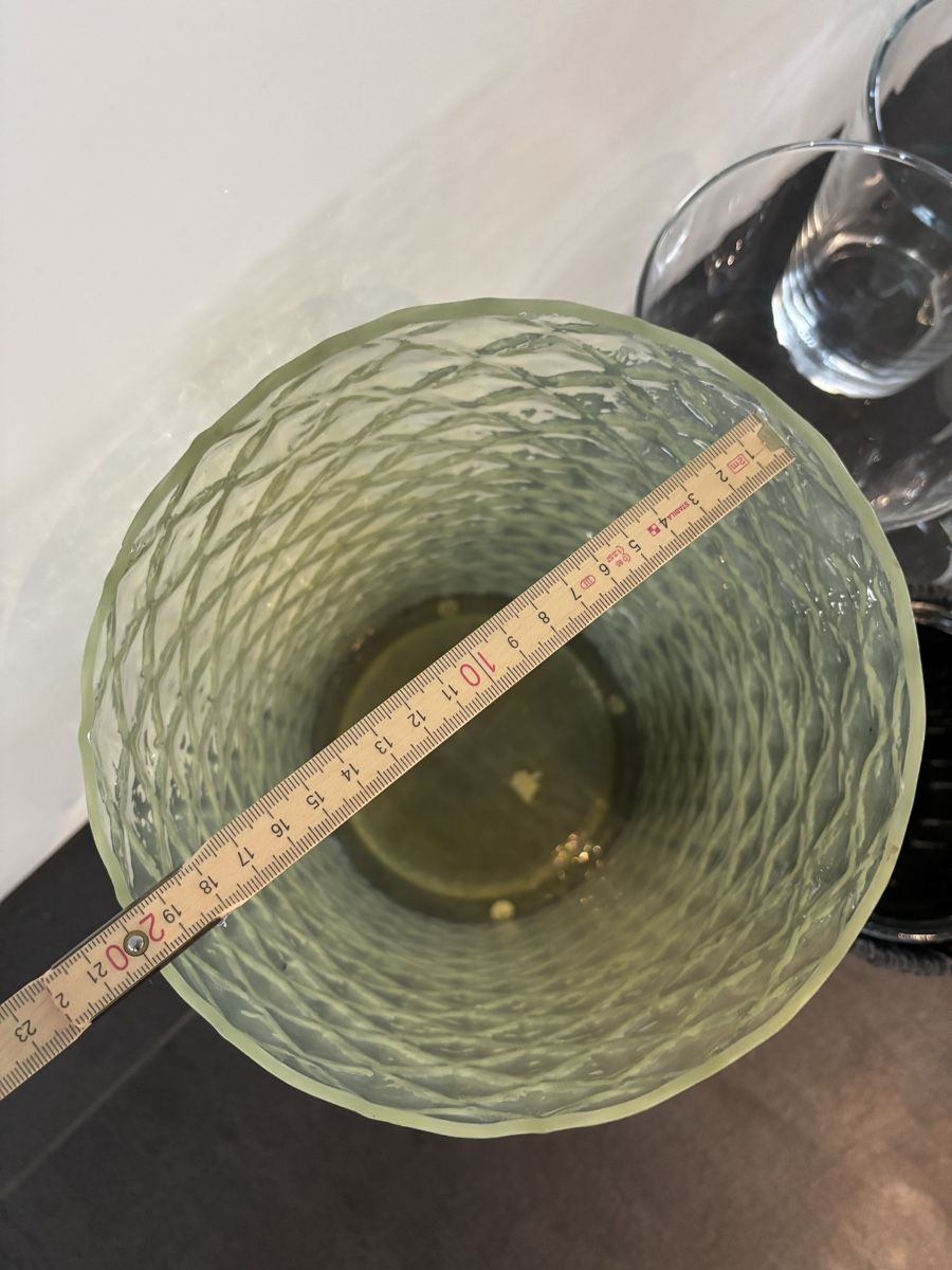 Vasi & Recipienti: Verschiedene Vasen, 5 Stk. – Usato da Diepoldsau venduto da OliBi 3