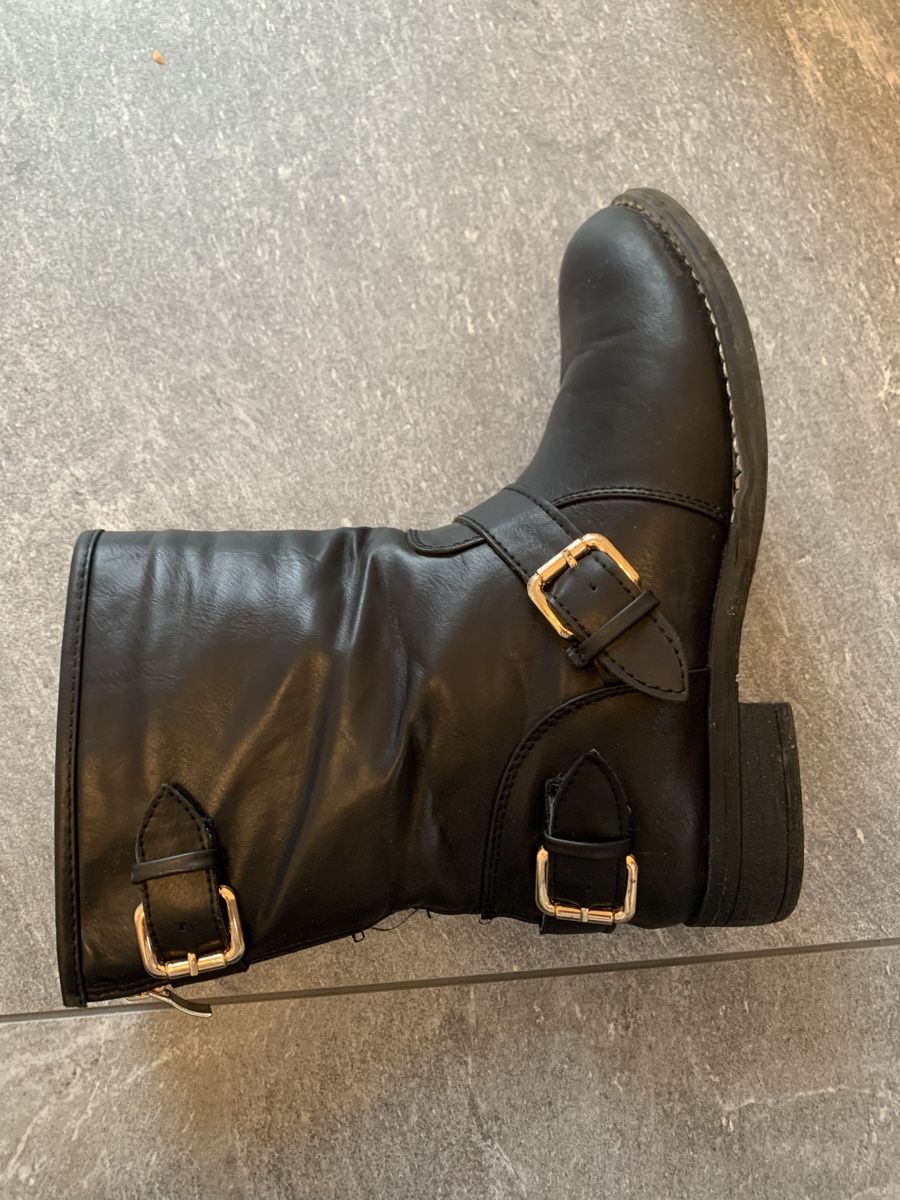 Scarpe da donna: Stiefeletten Farbe schwarz, Grösse 38 – Usato da Einsiedeln venduto da important__ 4