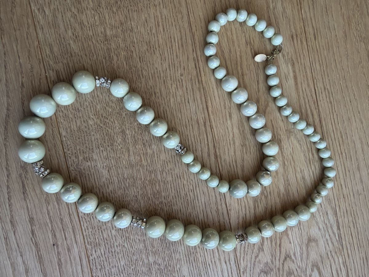 Catenine: Beautiful Beaded Necklace light green – Usato da Gockhausen venduto da van_82kh 2