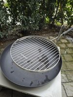 Feuerstelle Metall mit Grillrost und Untersatz, gebraucht