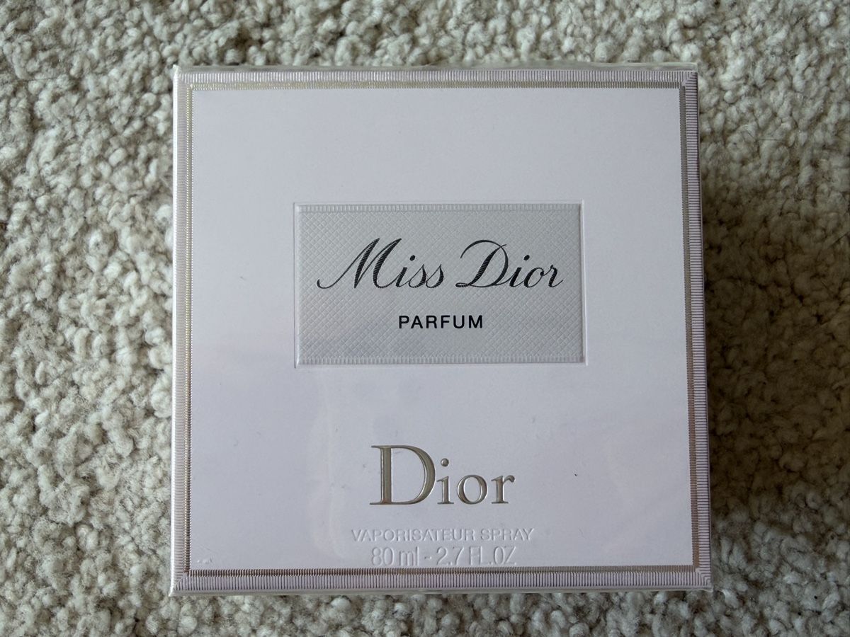 Dior Parfum & Eau de Toilette: Miss Dior Parfum 80 ml neu – Neu und originalverpackt aus Brunnen von Eldra