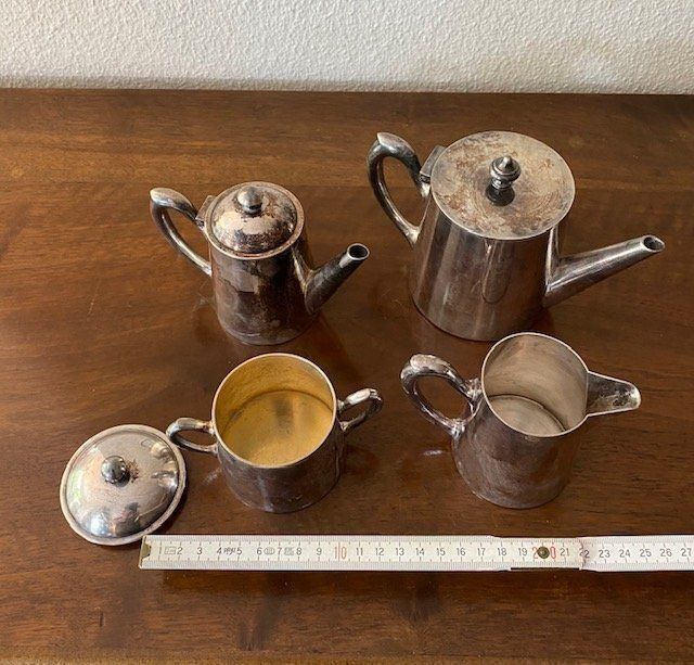 Set di piatti: Kaffee / Teeservice 5 teilig versilbert – Difettoso da Zürich venduto da kaegret 1