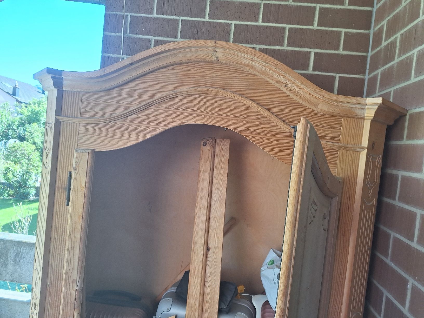Armadi: Vintage Kleiderschrank,  rustikal – Difettoso da Ettingen venduto da Platzhirsch63 9