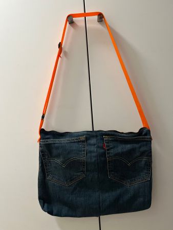 Tasche aus  alter Jeans und Storrenstoff Unikat