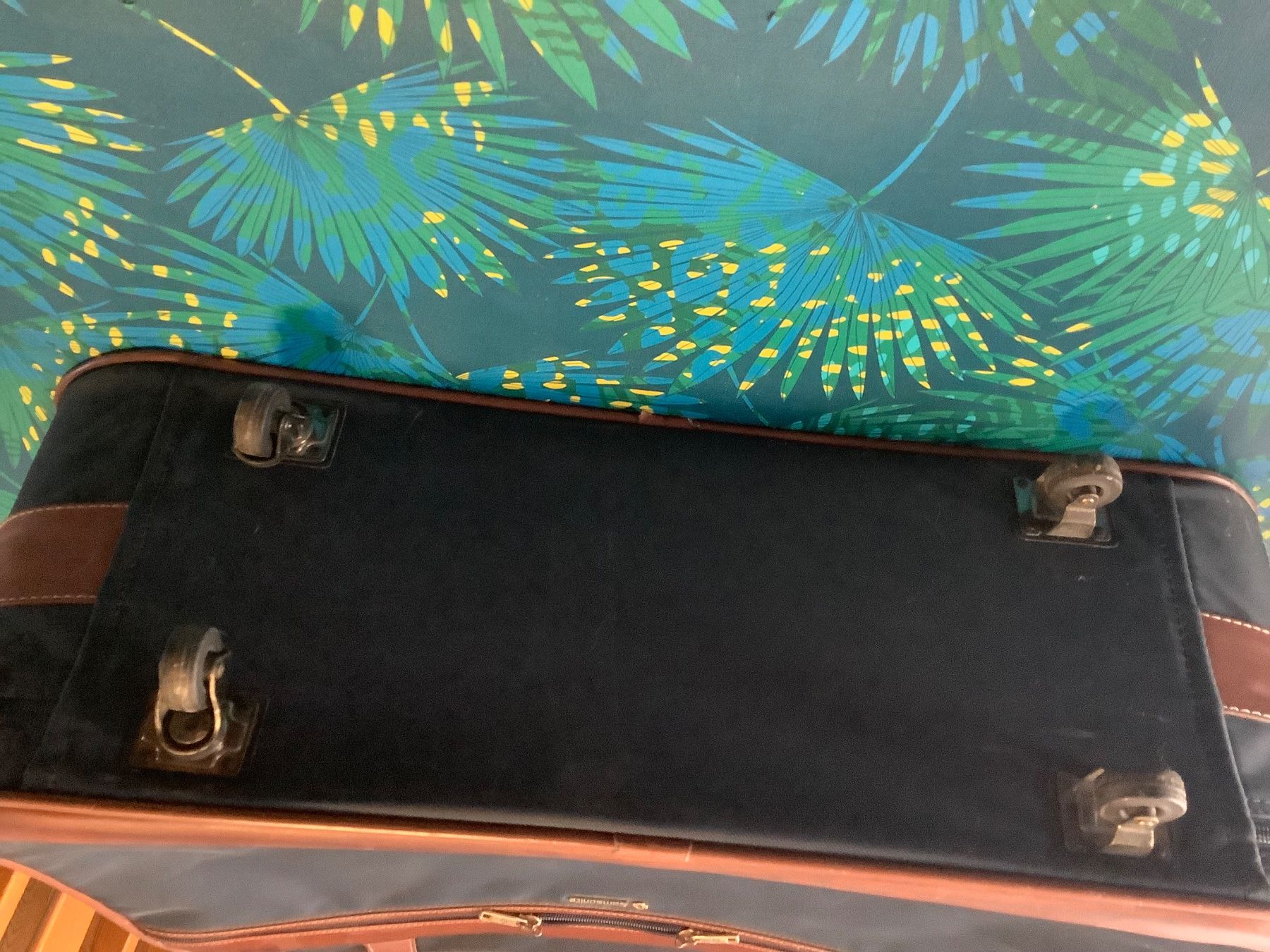 Samsonite Valigie: Valise avec roulettes « SAMSONITE » – Usato da Le Lignon venduto da Gwen77 3