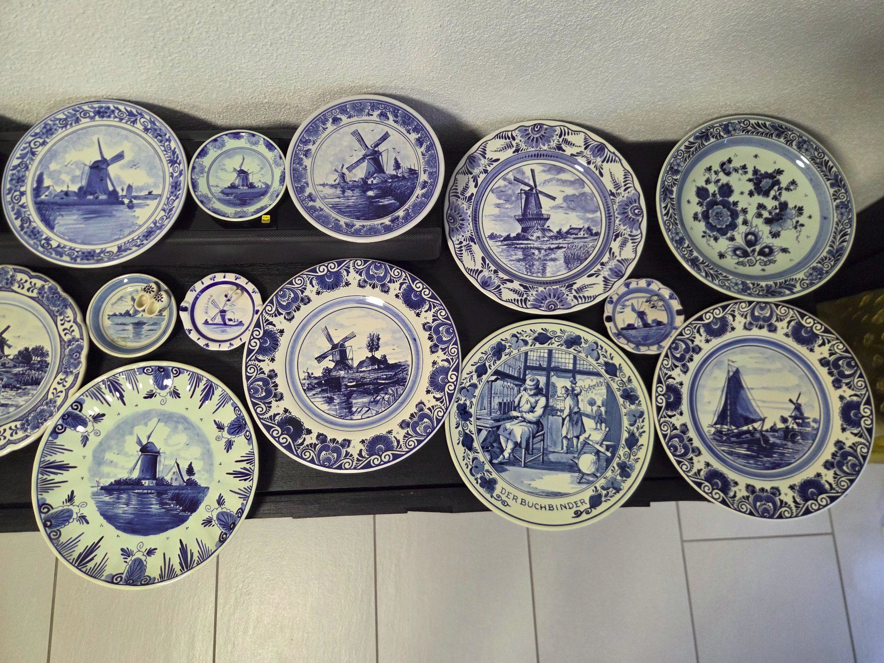 Set di piatti: Delft Blau Keramik Geschirr - Teller – Usato da Bülach venduto da DontPushTheButton 2