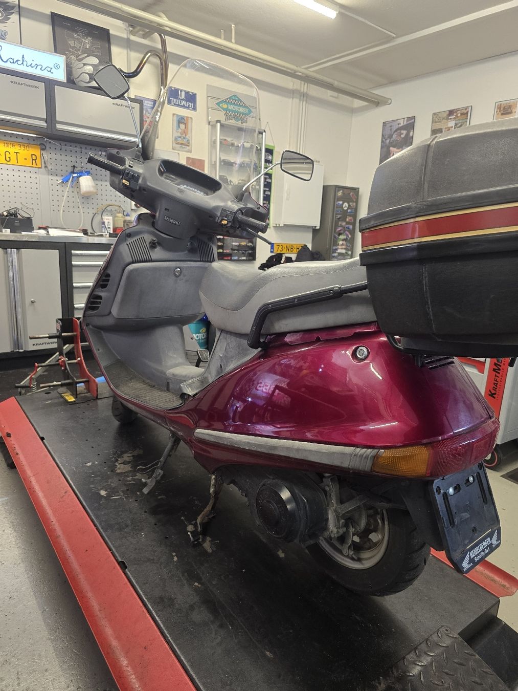 Honda Scooter: Roller Honda Spacy 125 rot mit Topcase – Difettoso da Zürich venduto da LucasOuteda 4