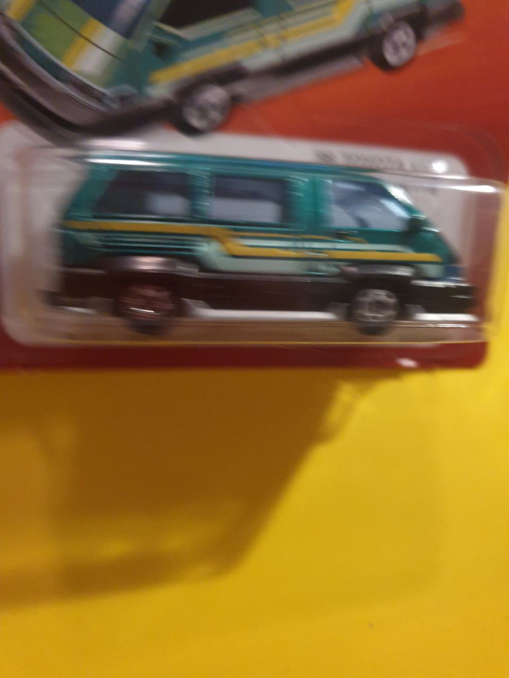 Hot Wheels Modellini d'auto: Hot Wheels '86 TOYOTA VAN FOURGONNETTE – Nuovo e nell'imballaggio originale da Oftringen venduto da Rotor 7