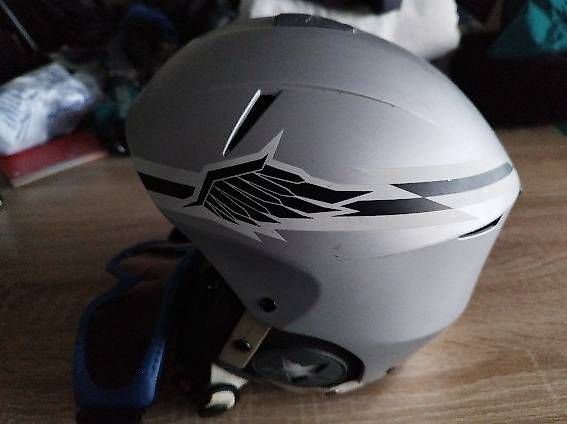 Caschi: Casque Marker garçon – Usato da Neuchâtel venduto da Mimijamet 1