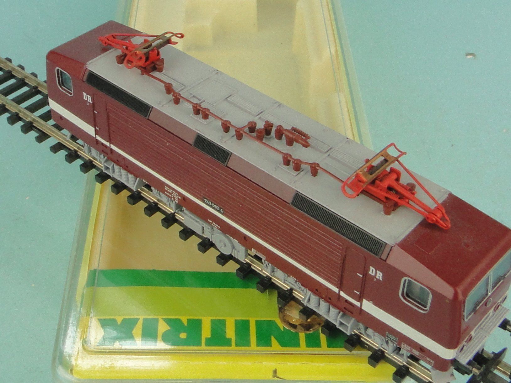 Trix Modellini di ferrovie: Minitrix 12857 DR Ellok 243 – Usato da Bülach venduto da cann11 2