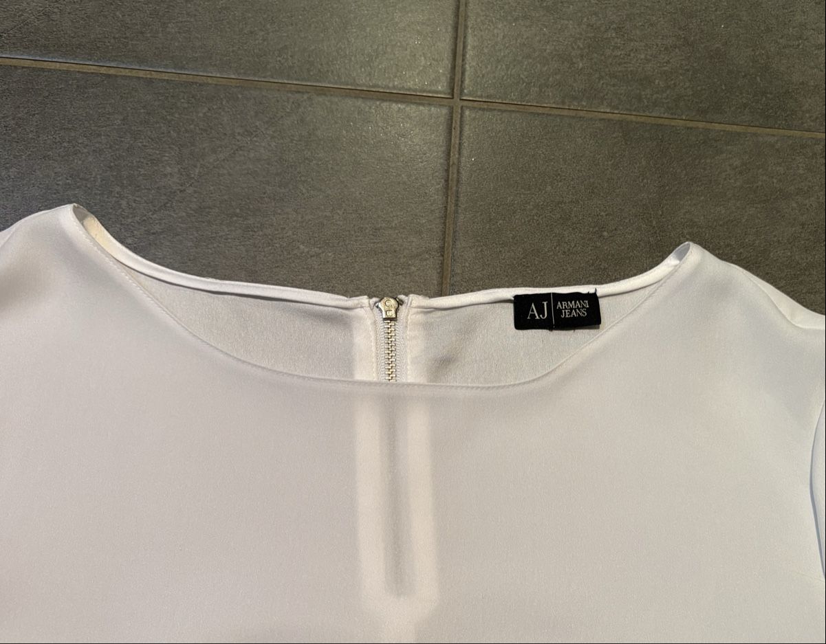 Armani Camicette: Kurzarm Bluse Armani Jeans reinweiss – Nuovo (secondo la descrizione) da Tagelswangen venduto da lykainion 3