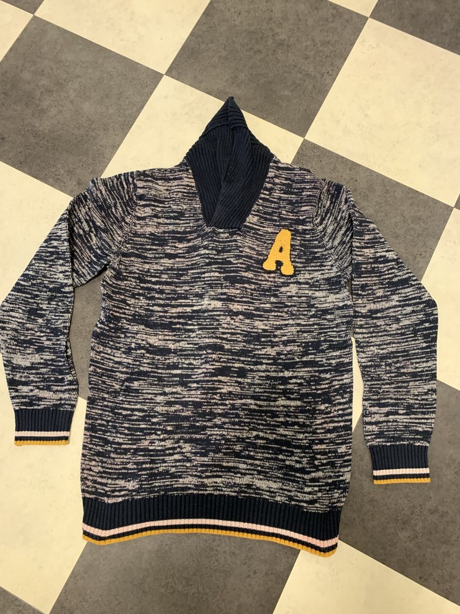 Pullover & Sweatshirts: Pullover – Gebraucht aus Luzern von Boudin03