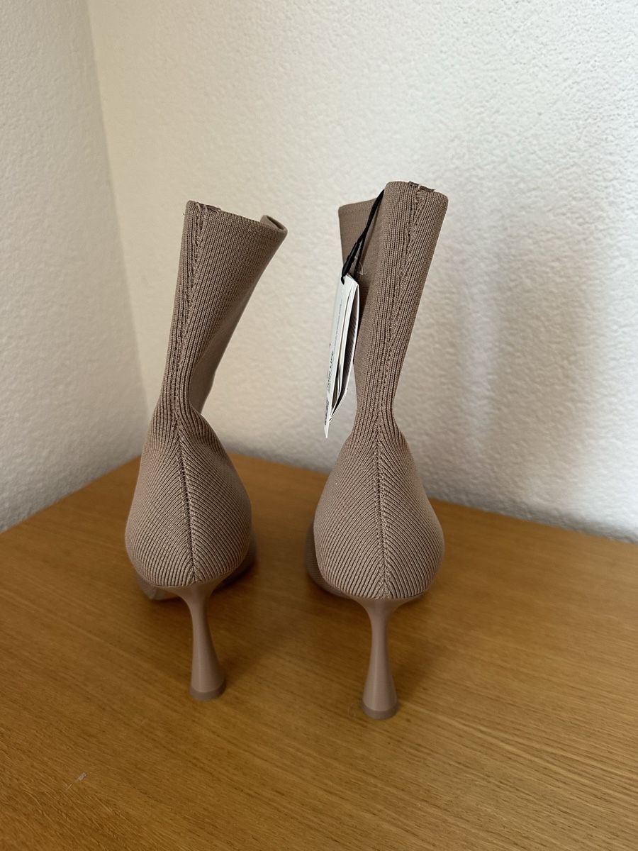 Zara Scarpe da donna: Stiefelette Zara gr.38 – Nuovo e nell'imballaggio originale da Morbio Superiore venduto da mic_8qcl 2