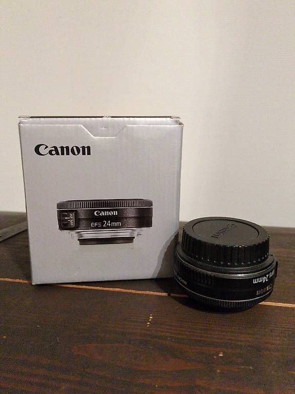 Canon Fotocamera: Spiegelreflexkamera EOS 600D mit viel Zubehör – Usato da Wetzikon ZH venduto da sel_5kny 1