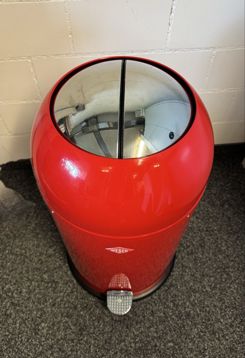 Wesco Cestini per rifiuti: Wesco Abfalleimer Kickmaster 33l – Usato da Volketswil venduto da CHEF2222 2