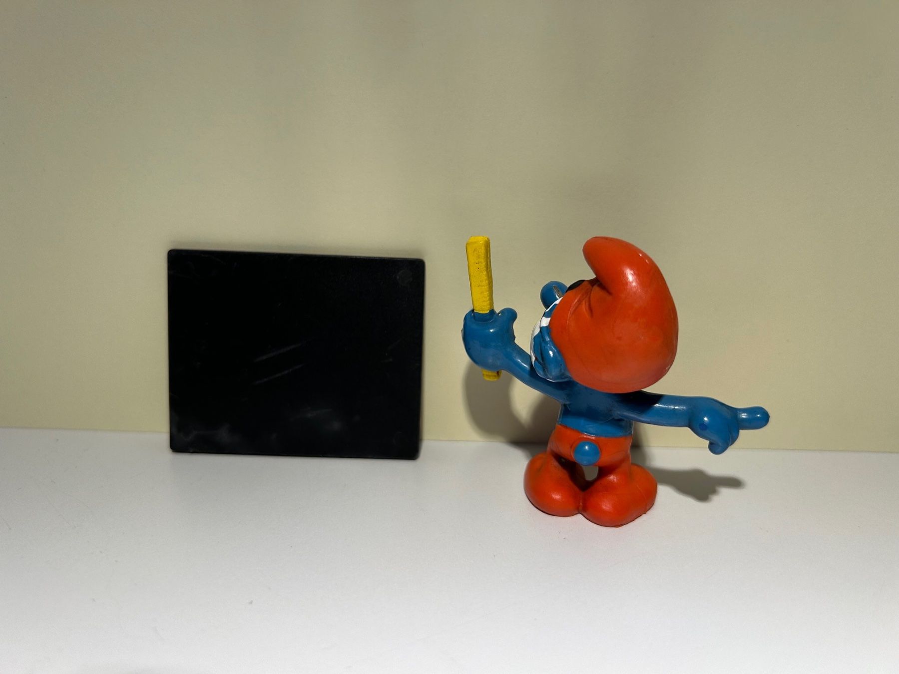 Schleich Statuette: Schlumpf Lehrer mit Wandtafel – Usato da Bern venduto da Calimero1600 1