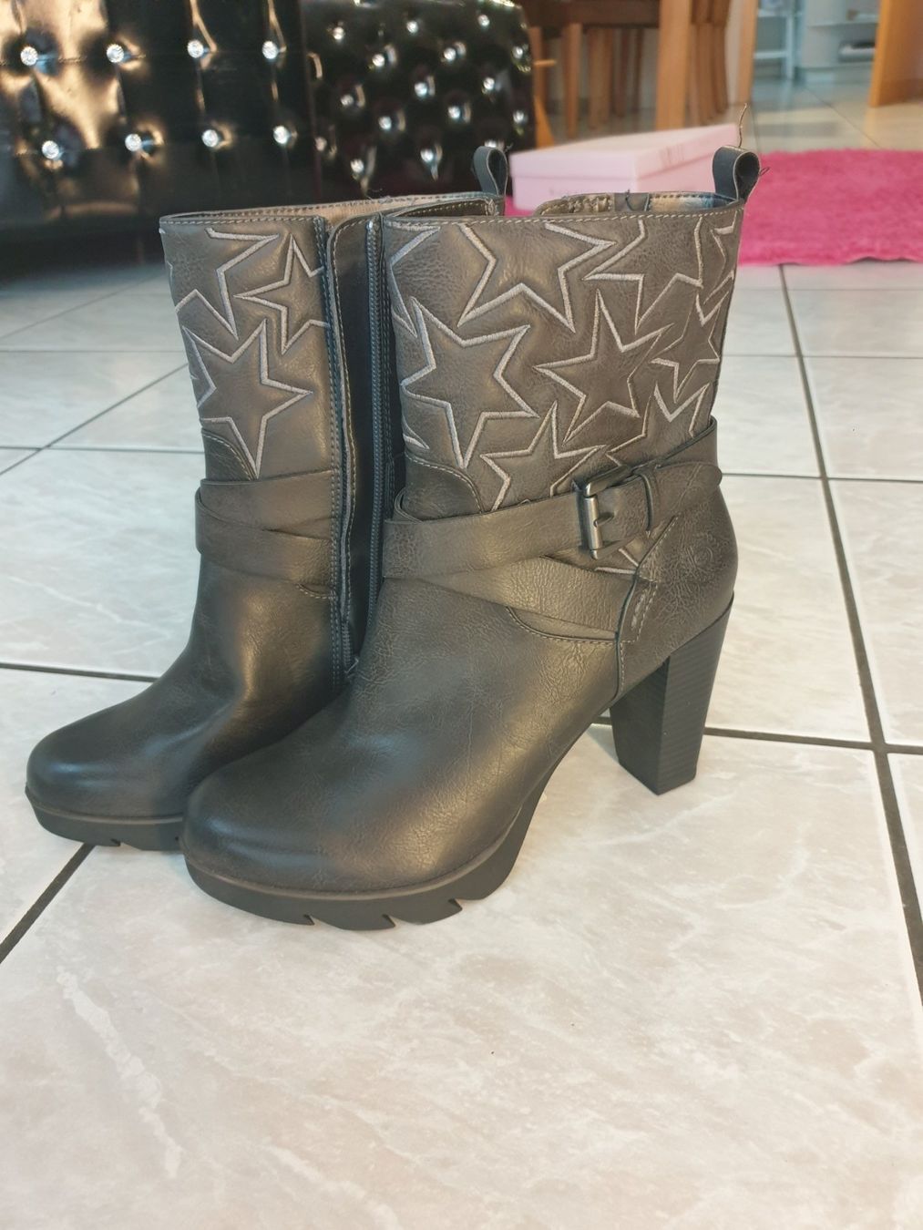 Bugatti Scarpe da donna: Bugatti Schuhe 39. Original Verpackt – Nuovo (secondo la descrizione) da Kriessern venduto da Bugggyyy