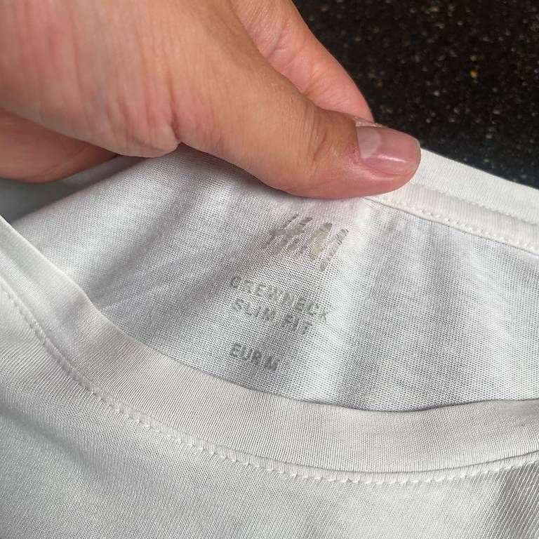 H&M T-shirt: H&M langarm T-Shirt – Usato da Zuchwil venduto da hok_98 3