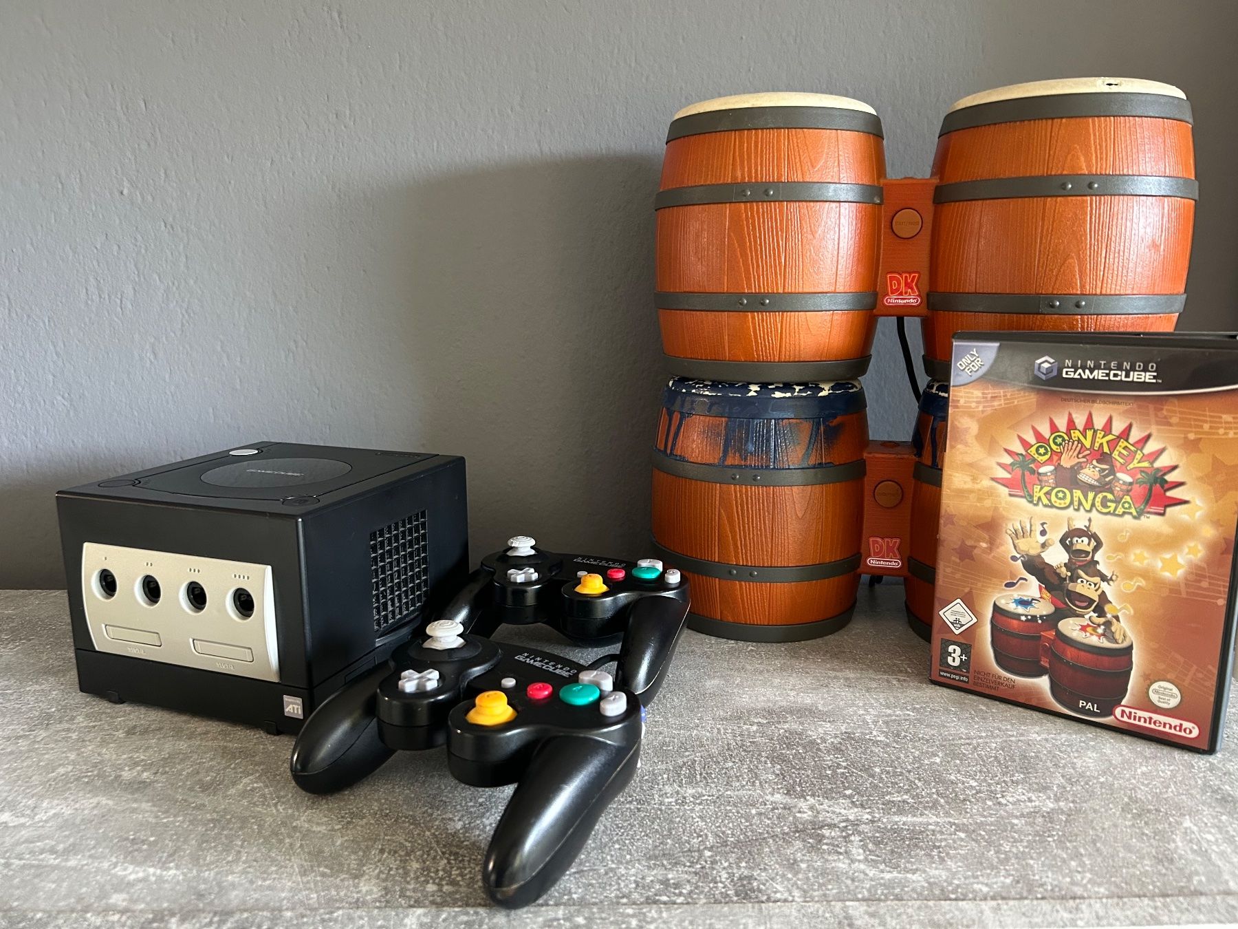 Nintendo Konsolen: Nintendo Gamecube - Donkey Kong Set & 2 Controller & 2 Bongo – Gebraucht aus Oberglatt ZH von