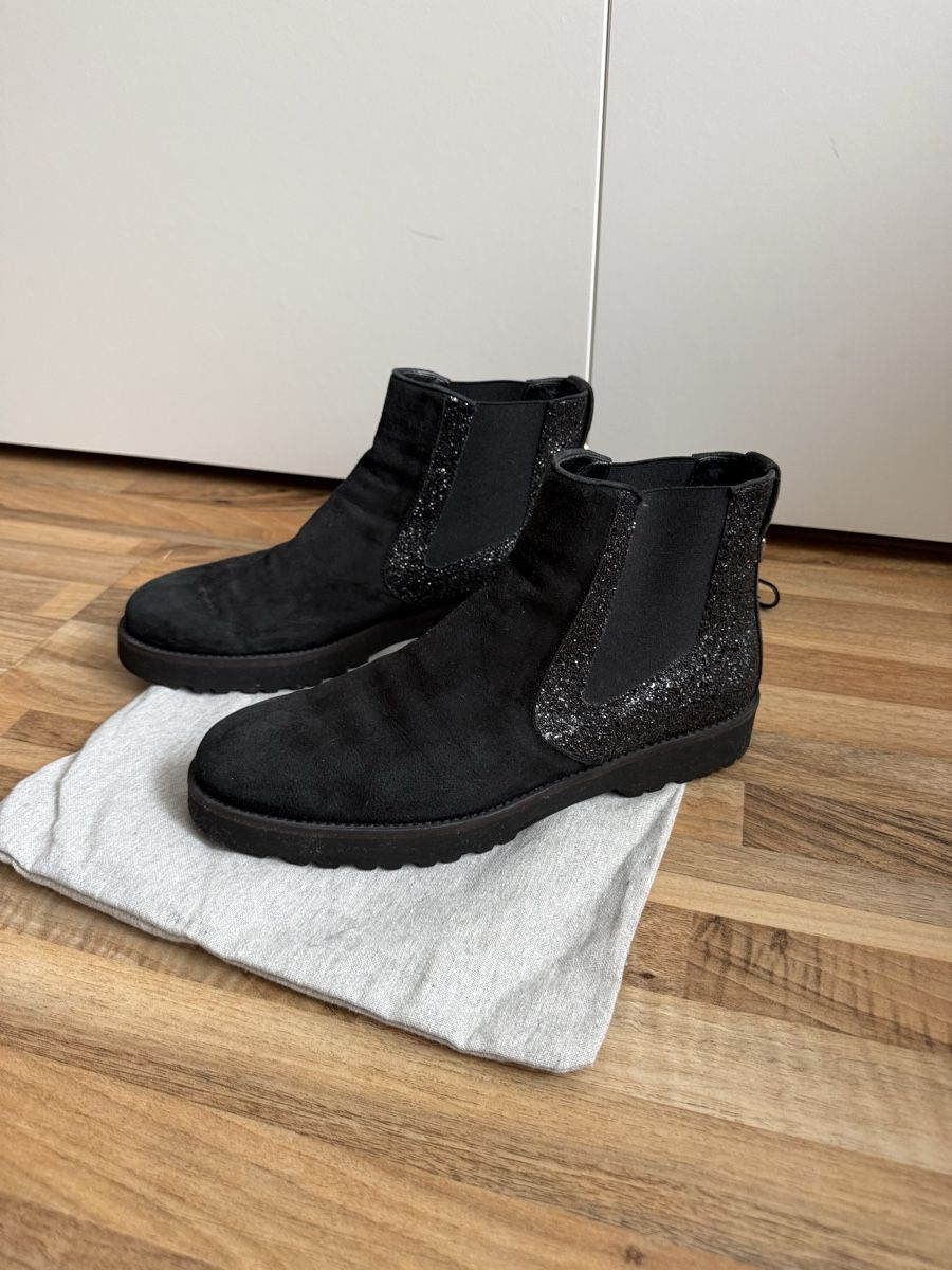 Hogan Chaussures femmes: Hogan Schuhe – D'occasion à Buchs AG par MiWeFe17