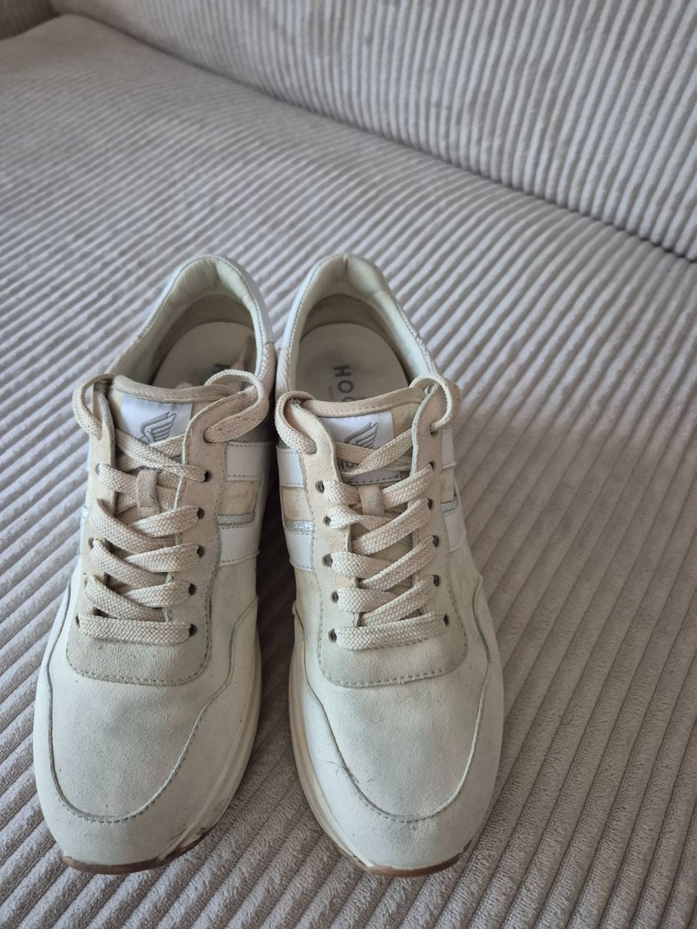 Hogan Scarpe da donna: Hogan sneakers Gr 37.5 – Usato da Opfikon venduto da clubcsl 1
