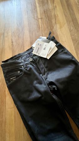 Verkaufe ungetragene BMW Motorrad Damen-Jeans, Grösse 29/32