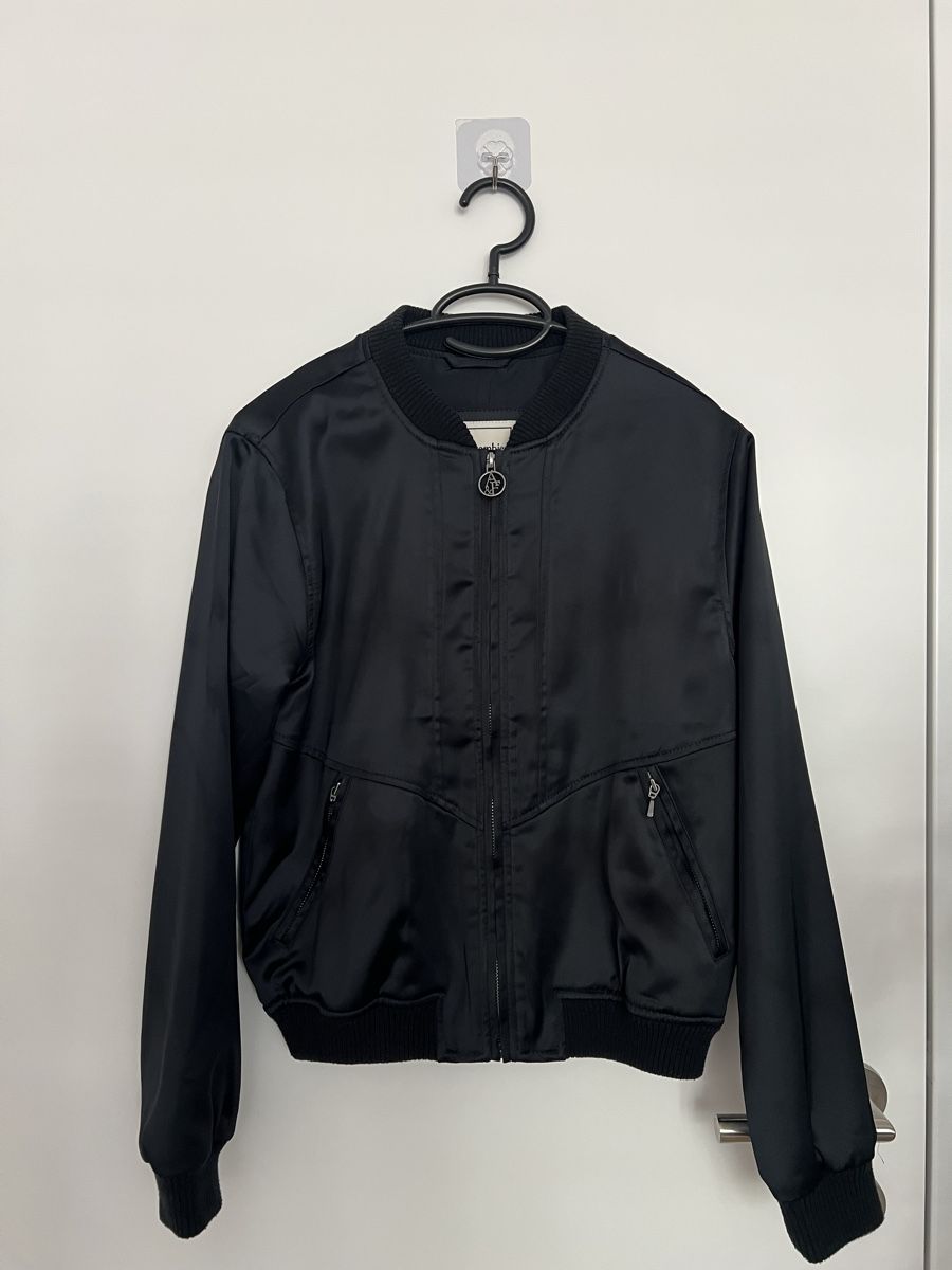 Abercrombie Giacche: Schwarze Abercrombie & Fitch Bomberjacke – Usato da Dietikon venduto da Mischi2167