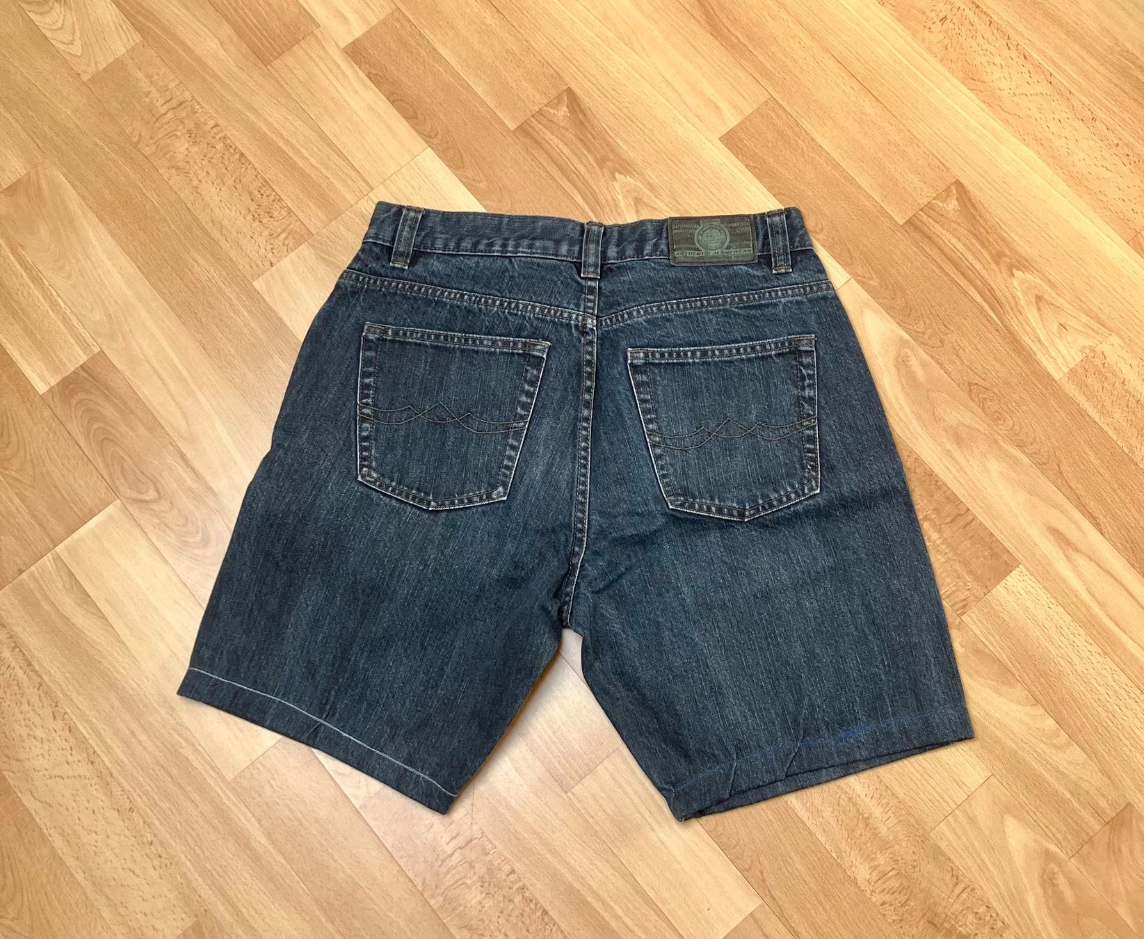 Lotti di vestiti: Arbeitskleidung Sommer Outfit – Usato da Bettwiesen venduto da Zustand57 2