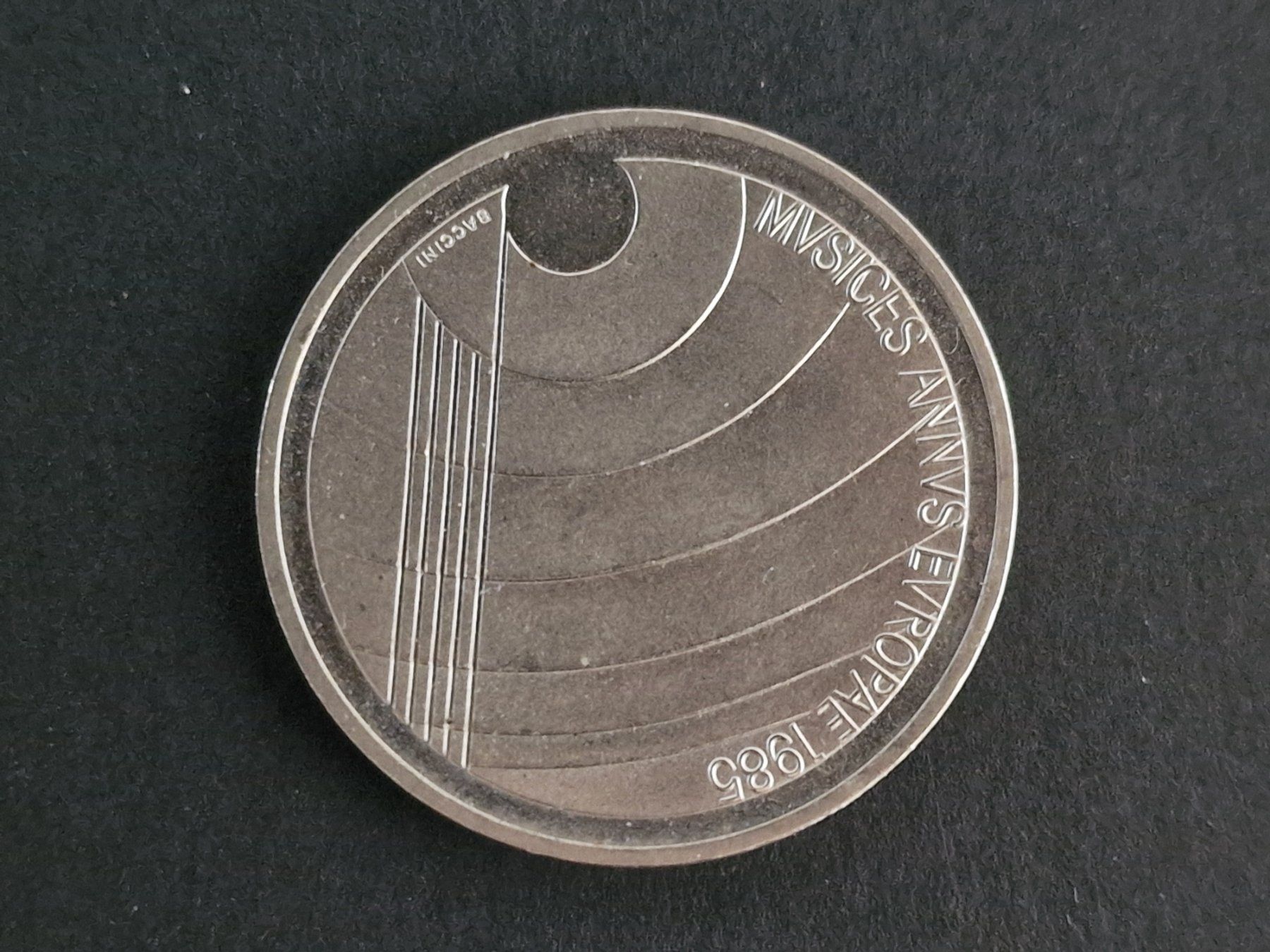 Toutes les monnaies: CHF 5.- commémorative 1985 – D'occasion à Bouveret par psv01 2