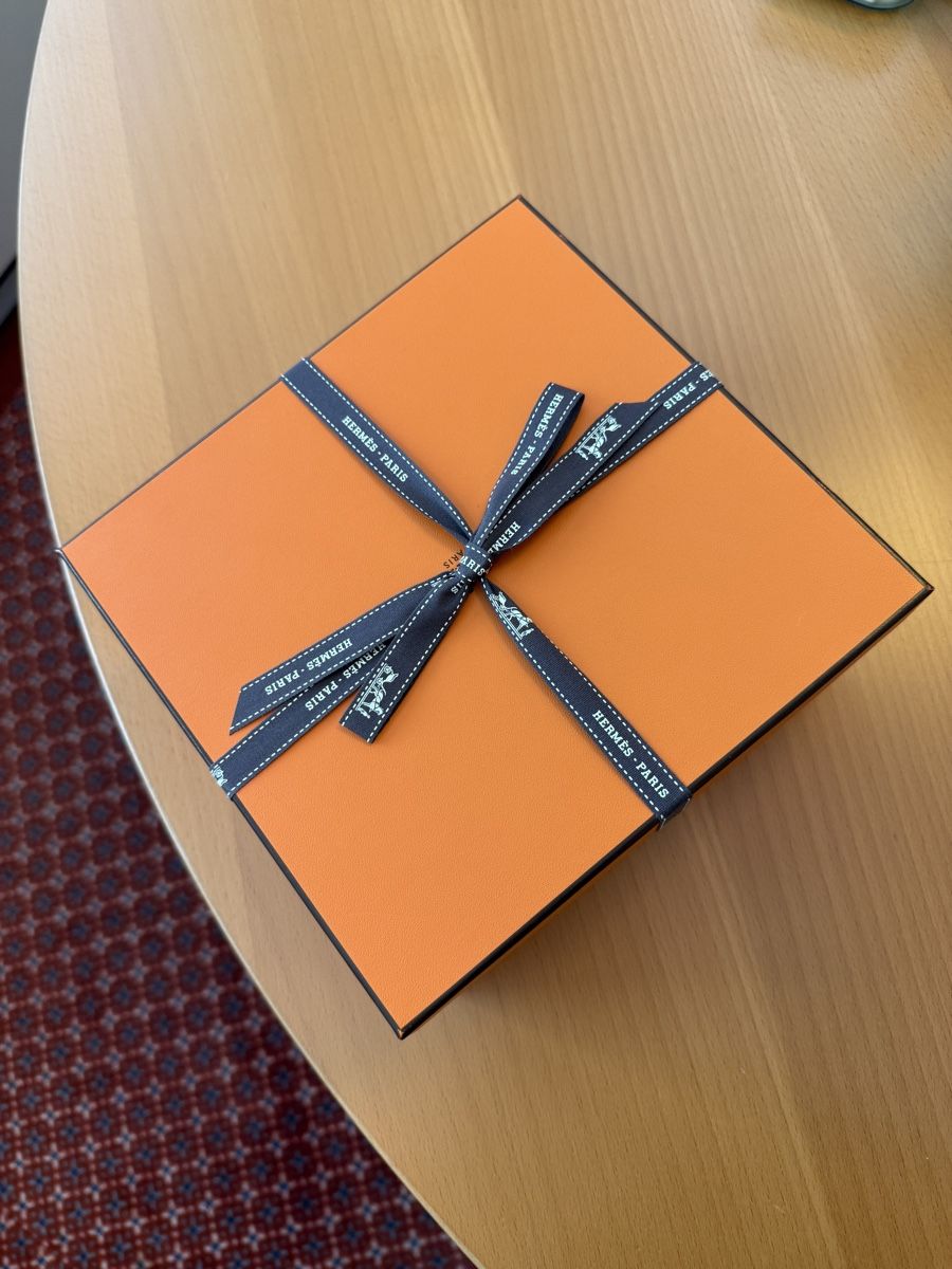 Hermès Taschen für Damen: Hermès Mini Kelly 20, Étoupe, Epsom, Gold Hardware – Neu und originalverpackt aus Genève von Sally_LuxxyGeneva 5