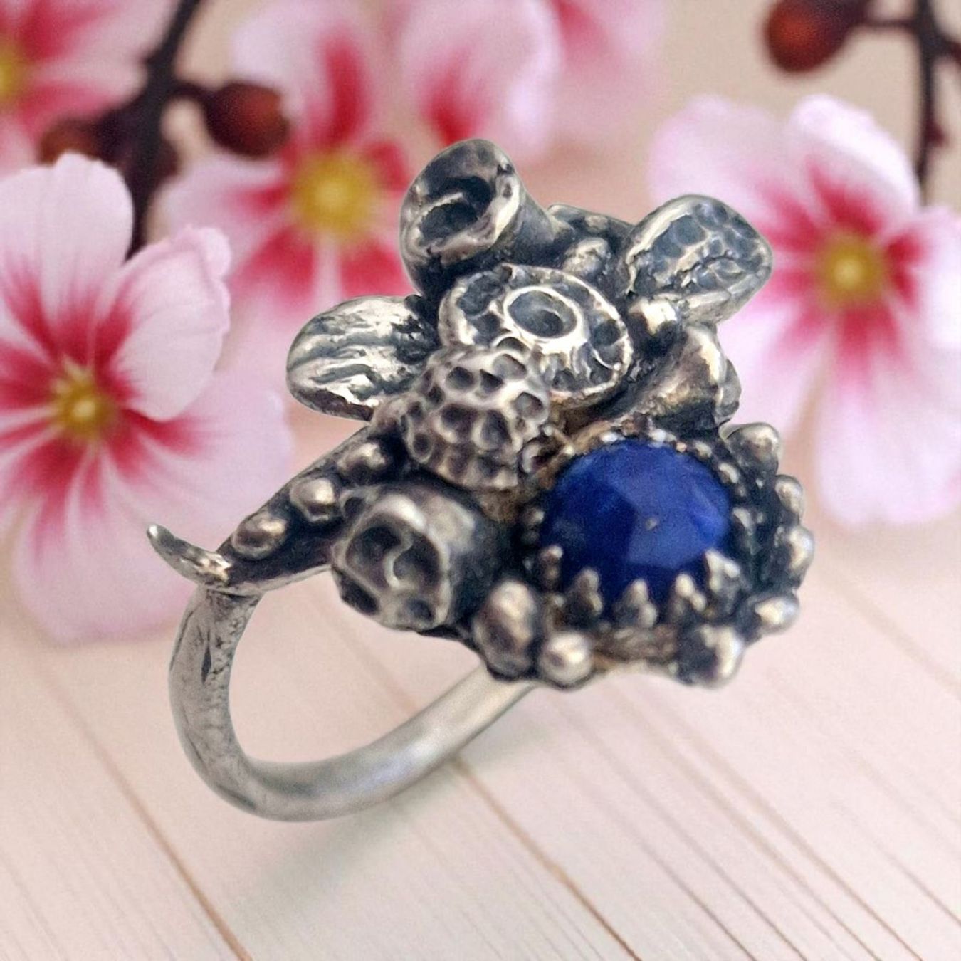 Anelli: Märchenhafter Silberring mit Lapislazuli, Grösse 61 – Nuovo e nell'imballaggio originale da Aarau venduto da Schmuckhoehle_MD 4