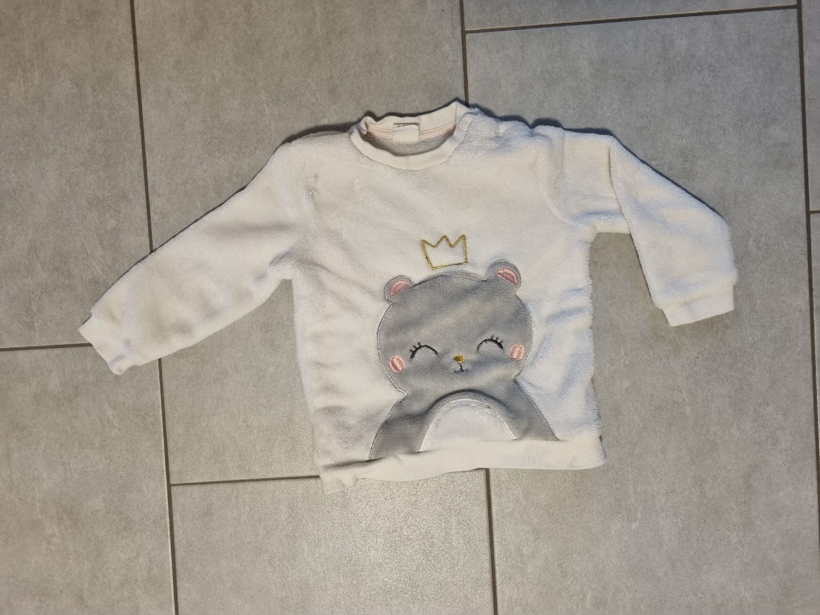 H&M Maglioni & Felpe: Flauschiger Mädchen Pullover 80 – Usato da Unteriberg venduto da ste_ruh