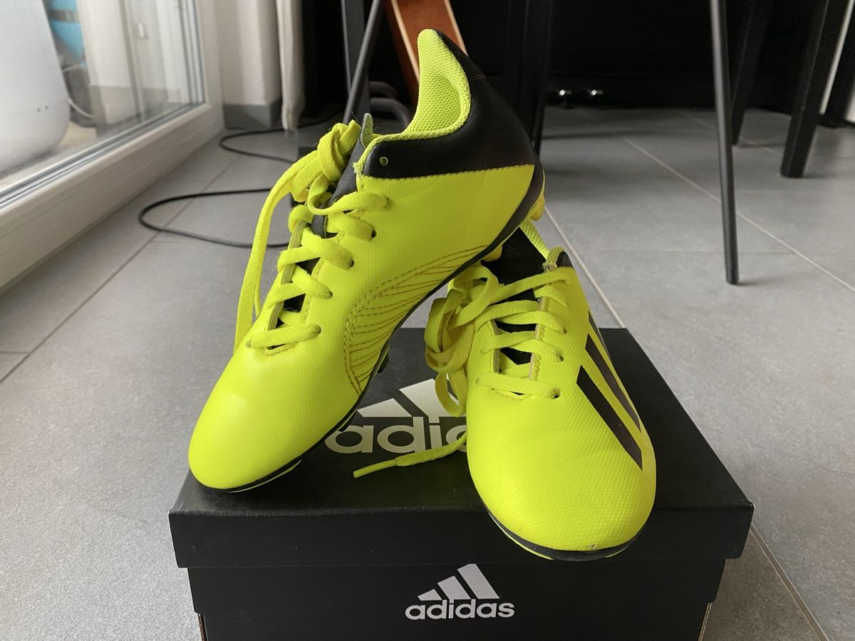Adidas Scarpe per ragazzi: Adidas Kinder Fussballschuhe Gr.31.5 – Usato da Bauma venduto da Angel1011