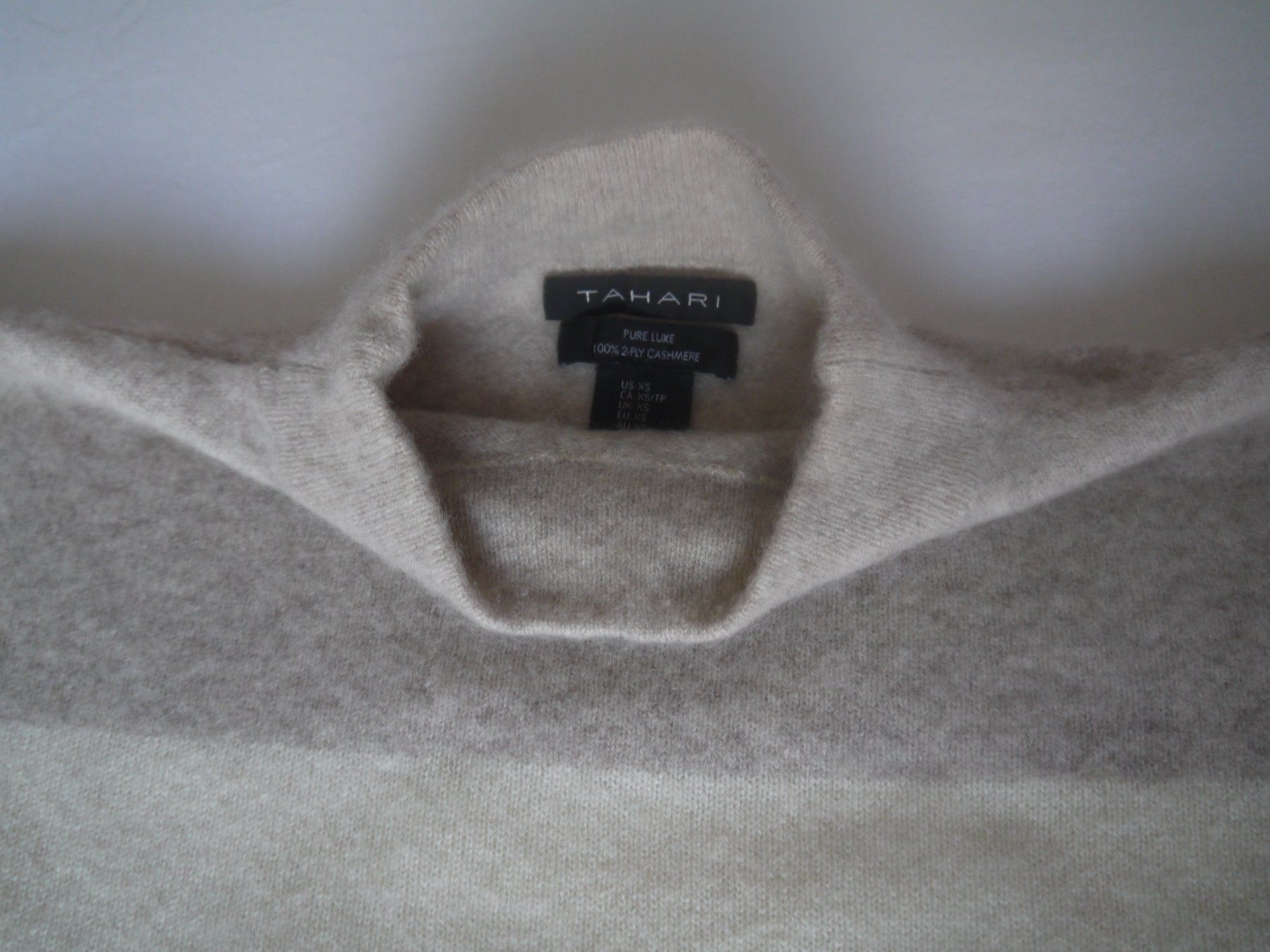 Maglioni & Felpe: TAHARI Pullover aus 100%Kaschmir – Usato da Hagendorn venduto da Blaf 3