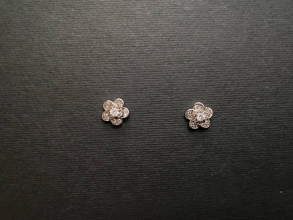 Orecchini pendenti & Orecchini a lobo: Ohrstecker Blume – Usato da Rumisberg venduto da Simba97