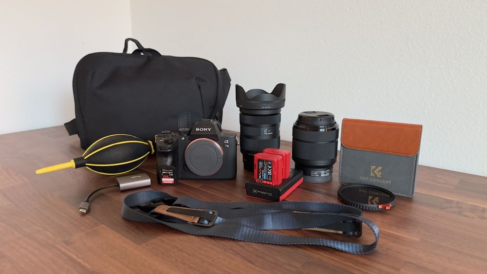 Sony Appareil photo: Sony A7III + Sigma 28-70 f/2.8 + Zubehör – Neuf (Voir description) à Schlatt ZH par aliseon 1