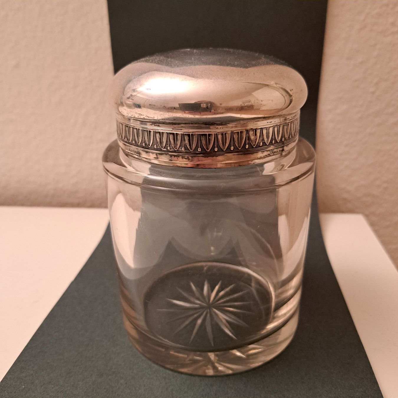 Bicchieri: Art Déco Glas mit Silberdeckel – Usato da Grüningen venduto da Tappio
