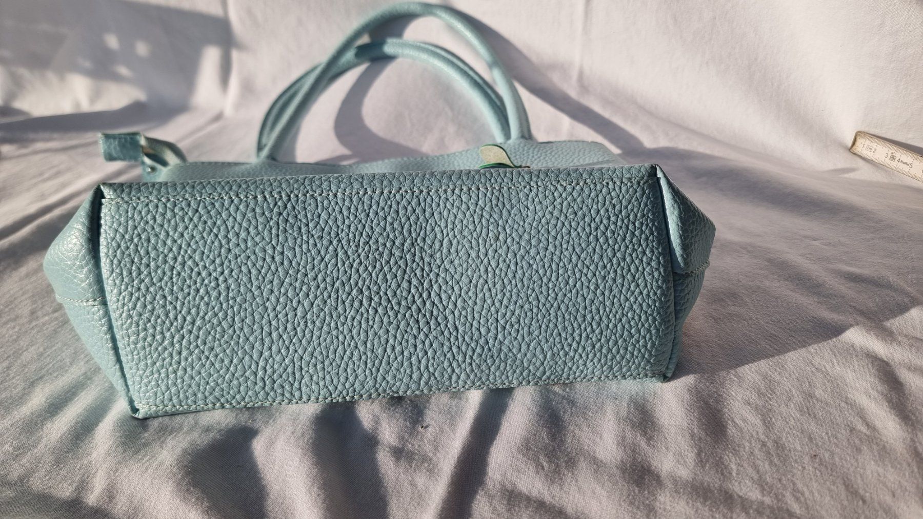 Borse da donna: Süsse Handtasche hellblau mit Blumenapplikation – Usato da Wald ZH venduto da Martin79 4