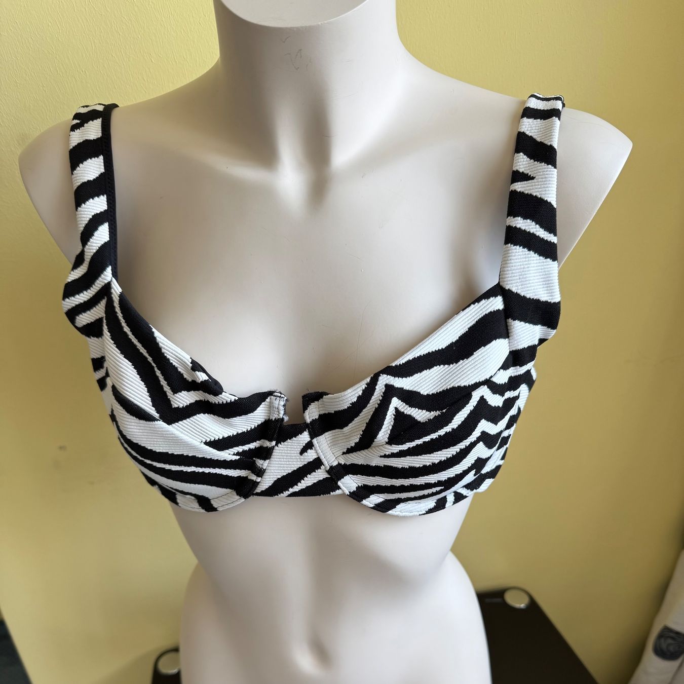 Badekleider & Bikinis: Bikini von Vetchy Gr. L – Gebraucht aus Pfäffikon ZH von Margot1 1