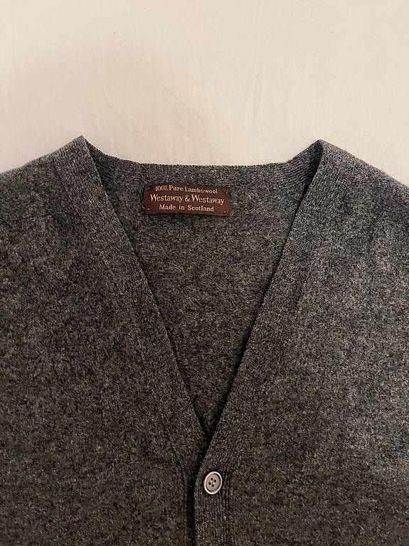 Giacche: Strickjacke Lammwolle Damen M – Usato da Zürich venduto da hello.paulene 1
