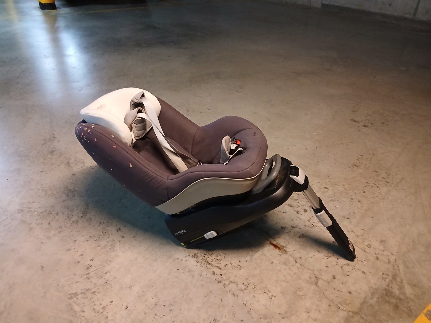 Maxi-Cosi Seggiolini per auto: Maxi Cosi FamilyFix – Usato da Effretikon venduto da cooyaso