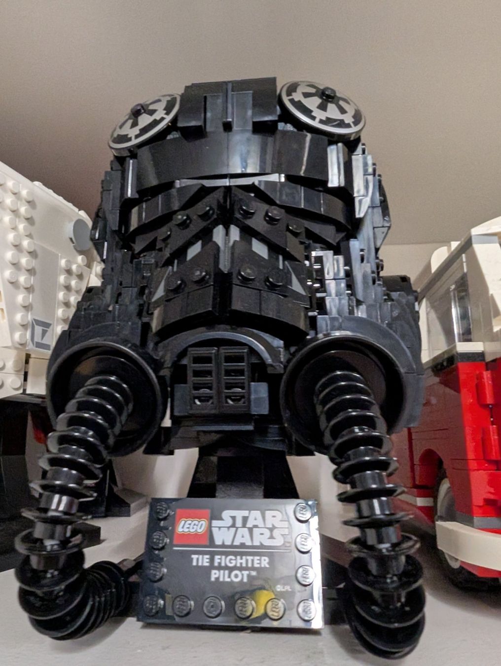 Lego Kit di costruzioni: Lego Star Wars 75274 TIE Fighter Pilot Helm – Usato da Oppligen venduto da Pin-Fall-Shop 1