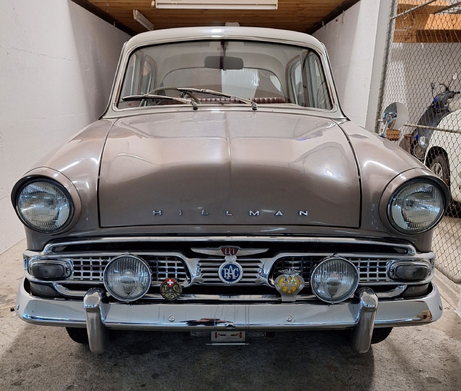 Autos: Hillmann Minx 1960 Englischer Klassiker/ Youngtimer/Oldtimer – Défectueux à Schinznach Bad par Polo130 1