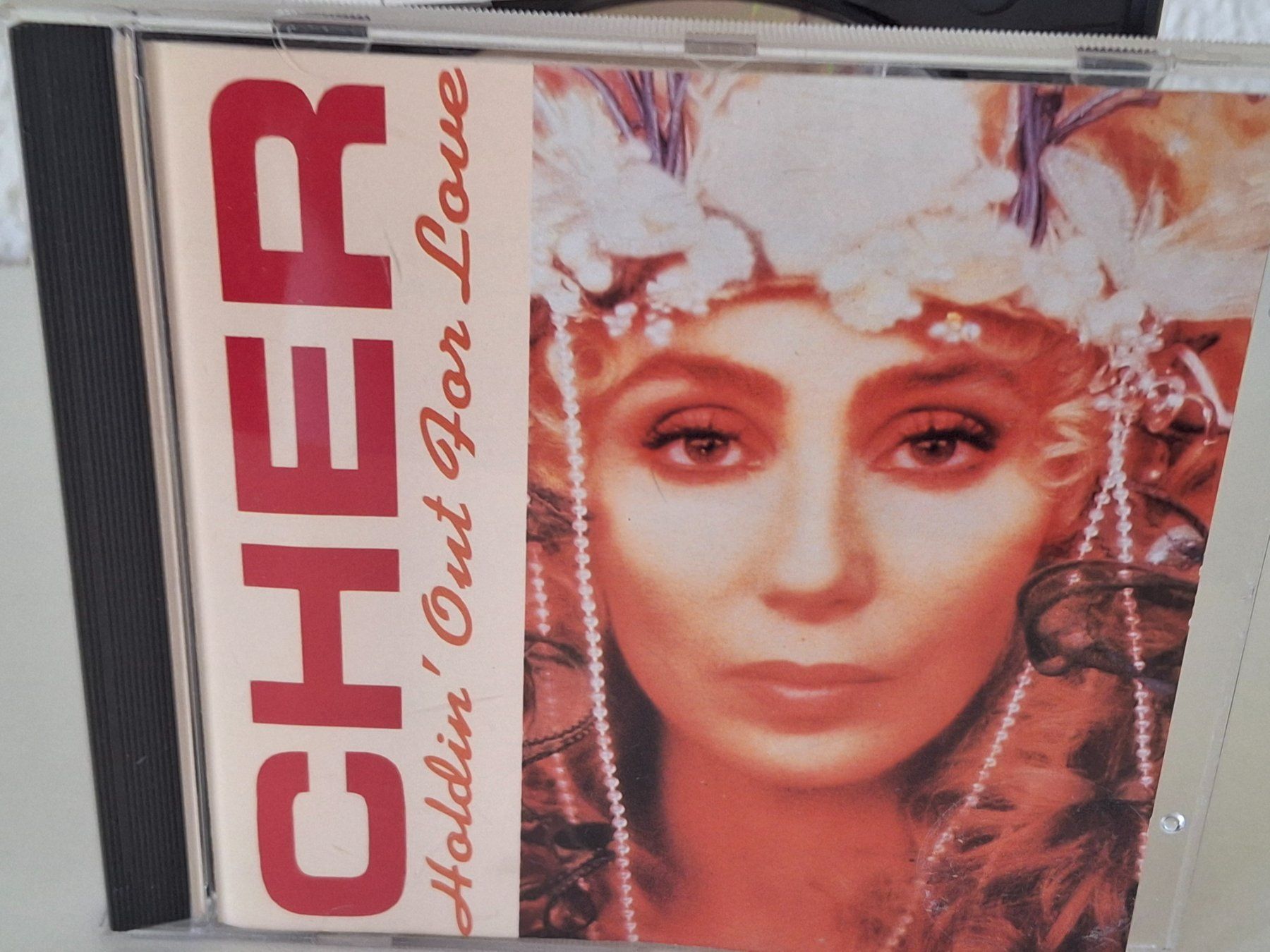 CDs: CD Cher  - Holdin' Out For Love – Gebraucht aus Aarberg von Jackup1
