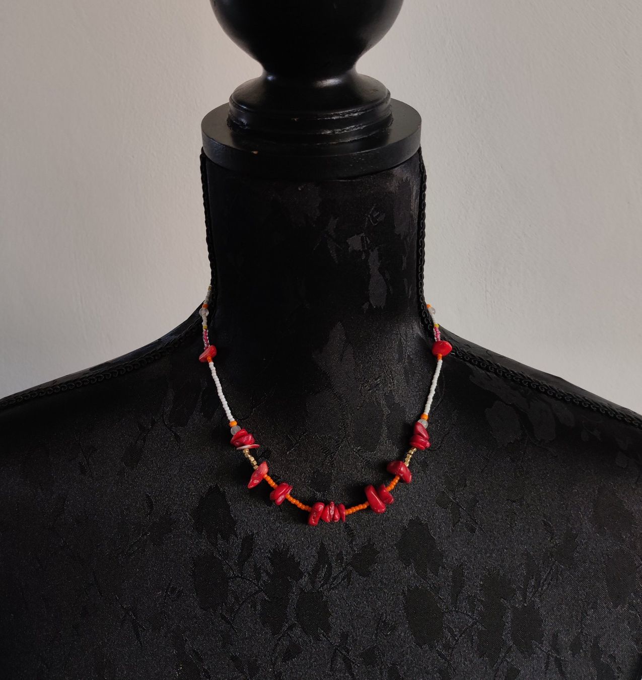 Catenine: Collier avec coraux – Usato da Riaz venduto da cam_x5xs